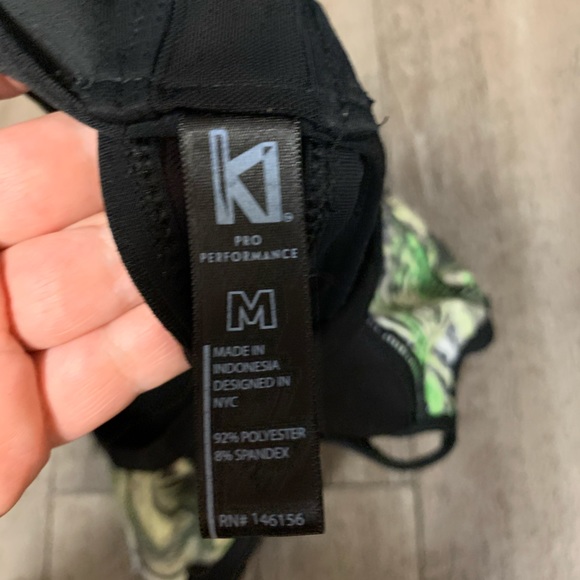 Sports bra (medium) - Picture 4 of 4